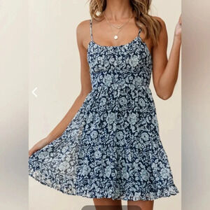 Saints & Secrets Gathered Bust Babydoll Size Small Floral Print‎ Navy